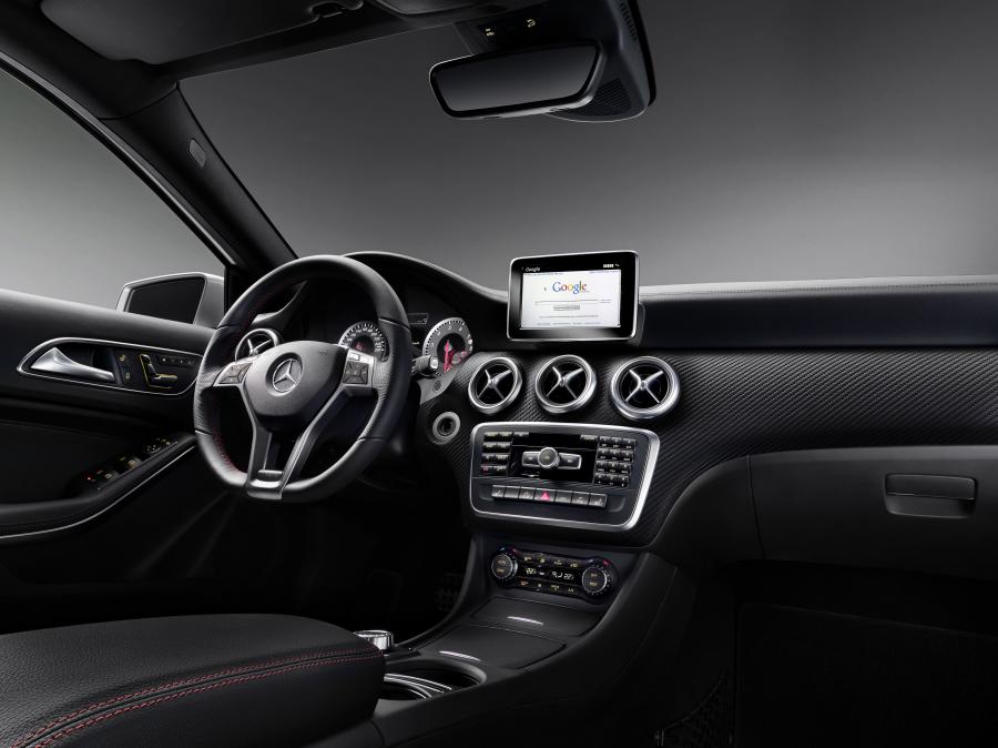  Mercedes-Benz A250 2012 года  (фото 6 из 37)